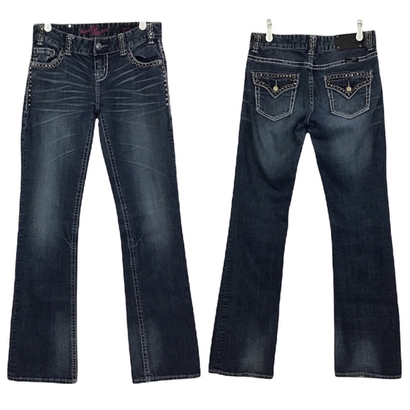 Rock & Roll Cowgirl Denim - Rock & Roll Cowgirl Low Rise Studded Jeans With Back Flap Pockets